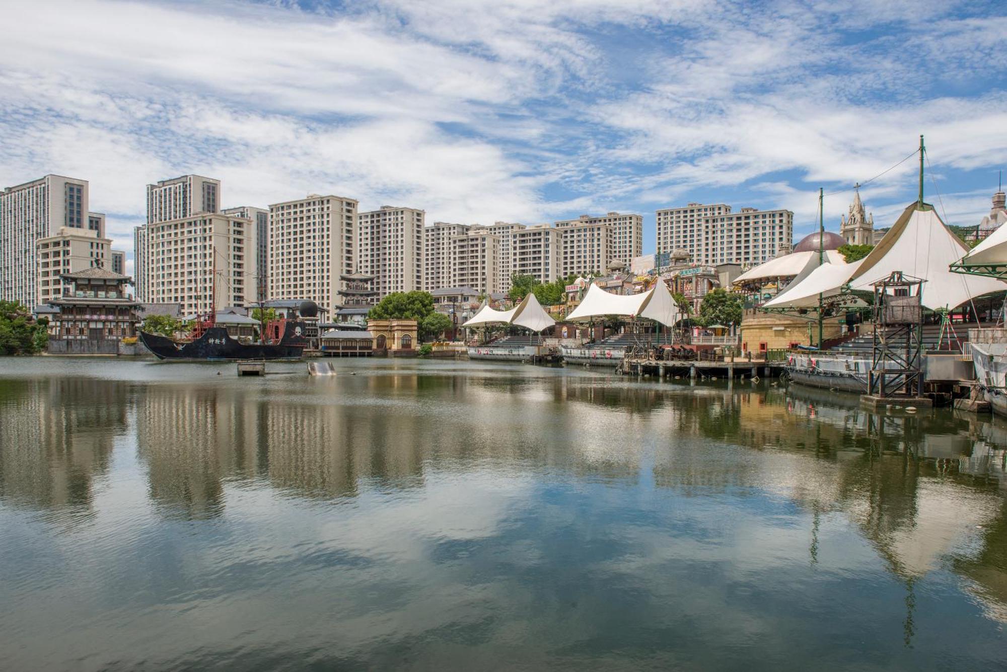 Yiwu Baide Theme Hotel Luaran gambar