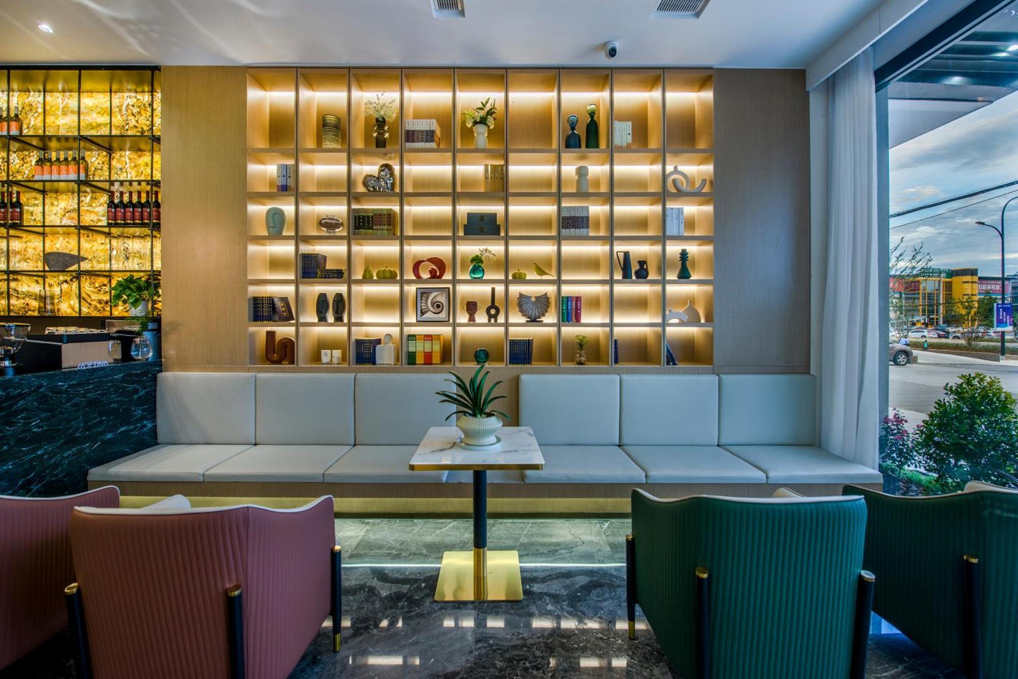 Yiwu Baide Theme Hotel Luaran gambar