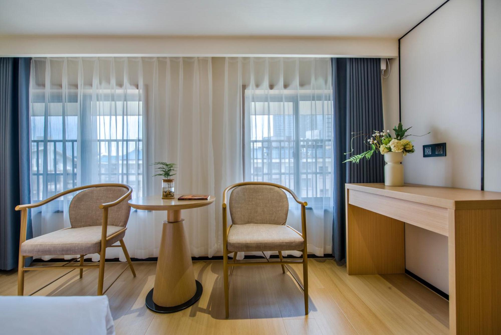 Yiwu Baide Theme Hotel Luaran gambar