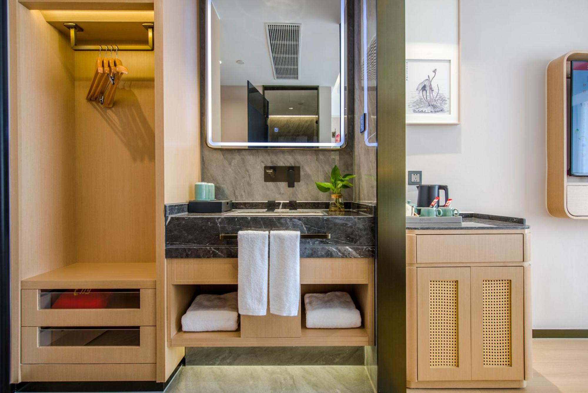 Yiwu Baide Theme Hotel Luaran gambar
