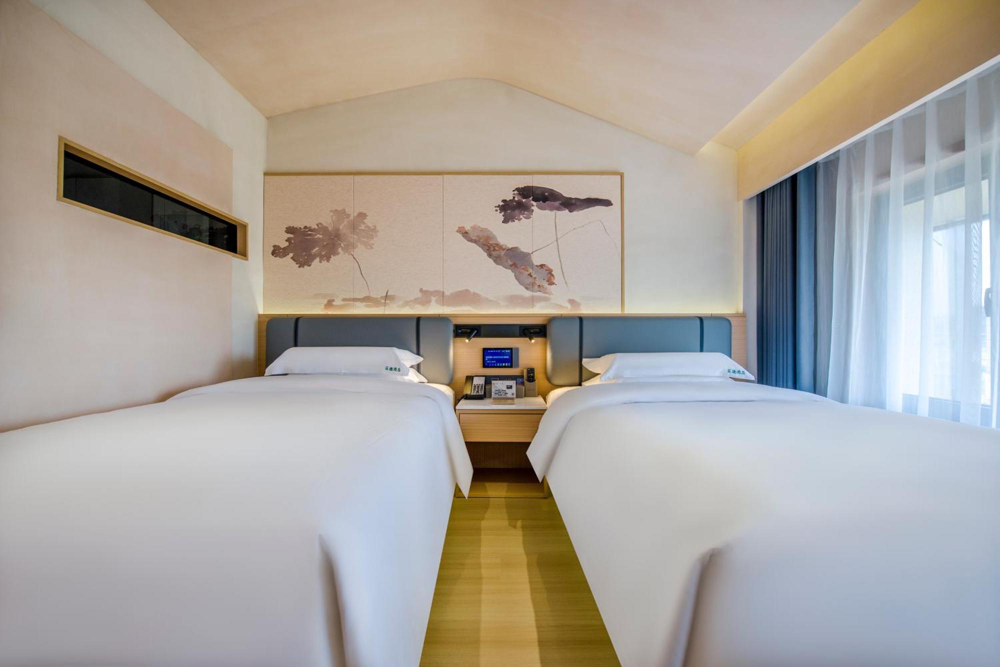 Yiwu Baide Theme Hotel Luaran gambar
